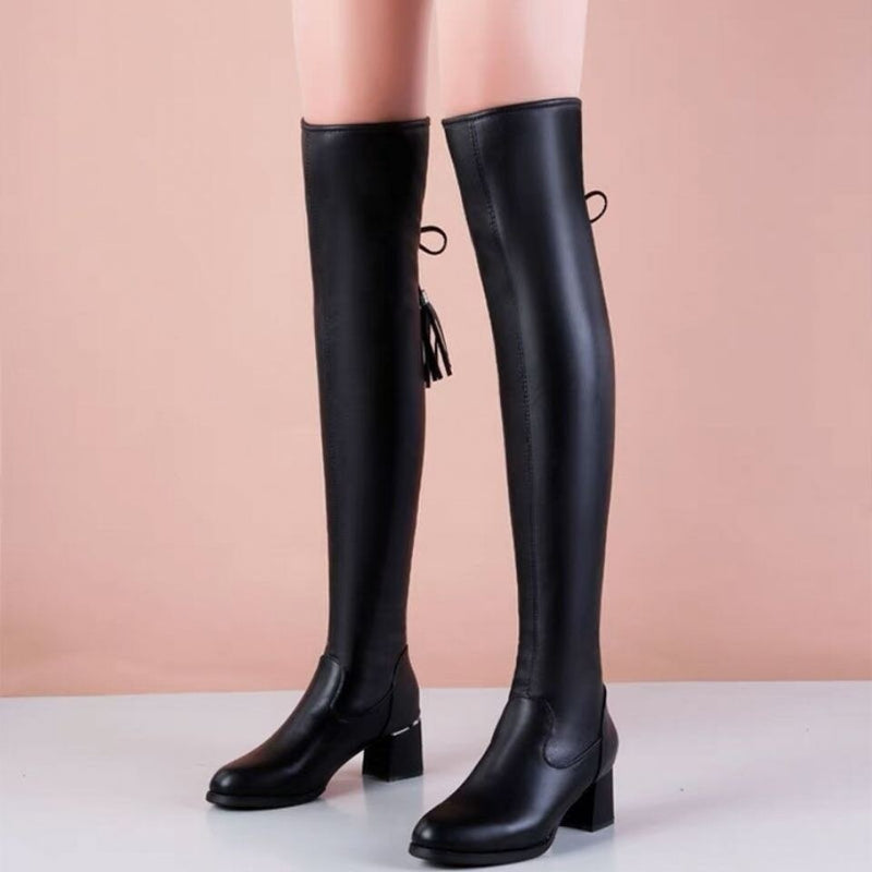 Bota BlackBoot - Cano Longo Em Couro Ecológico Versátil e Estilosa