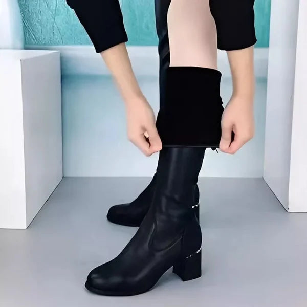 Bota BlackBoot - Cano Longo Em Couro Ecológico Versátil e Estilosa